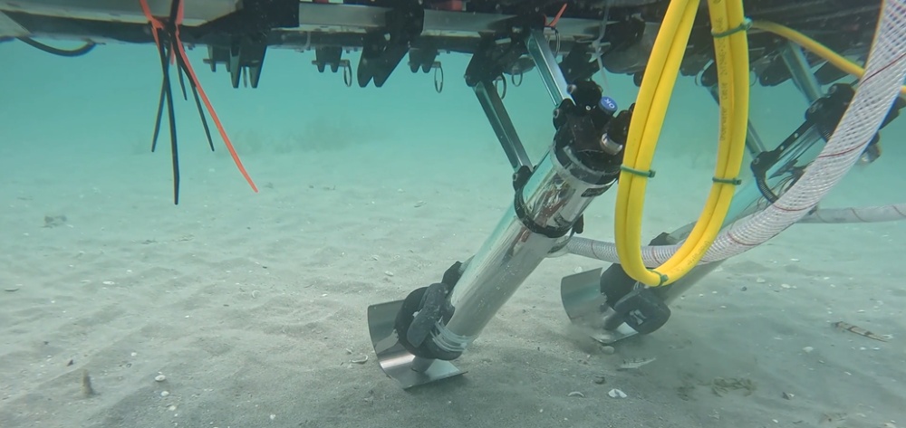 Ulysses robot - seagrass planting Ulysses robot - seagrass planting