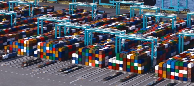 3D artist impression of container terminal.